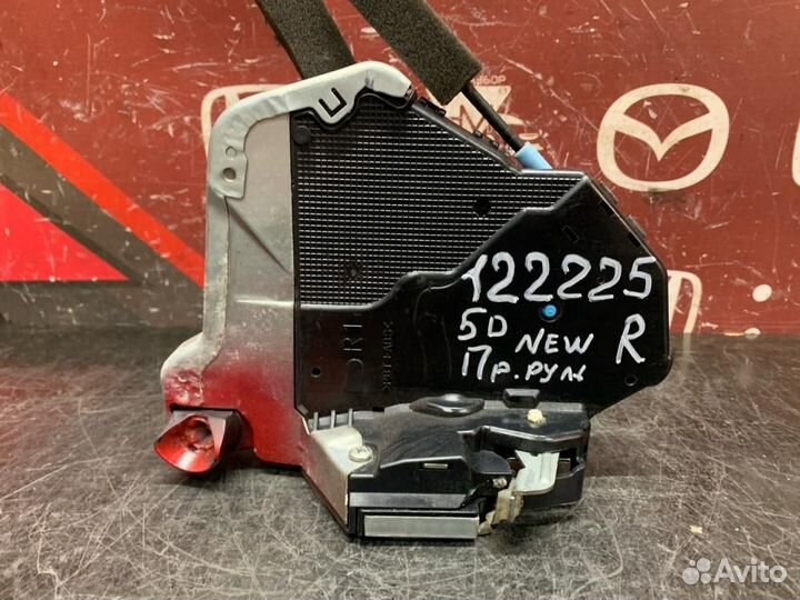 Замок двери передней правой Honda Civic FK (9 gen)