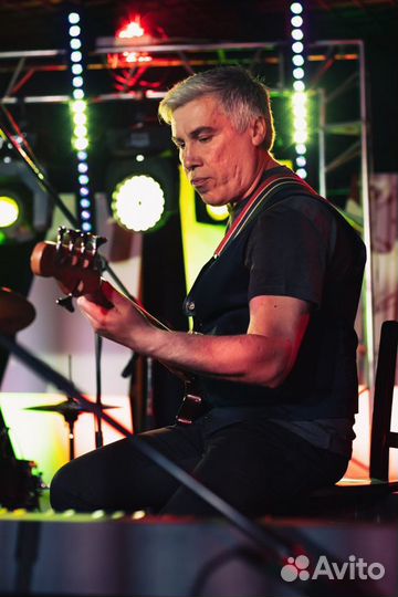 Вокалист на банкет. Певец. Dj,Живая музыка