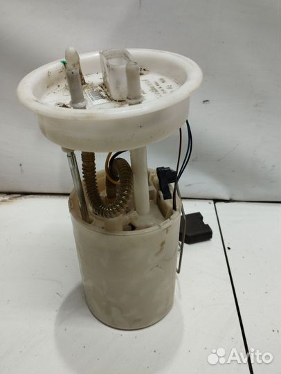 Volkswagen CrossPolo V Насос топливный