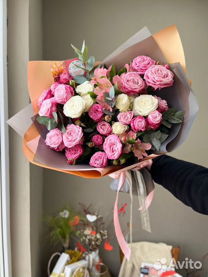 Доставка цветов букетов