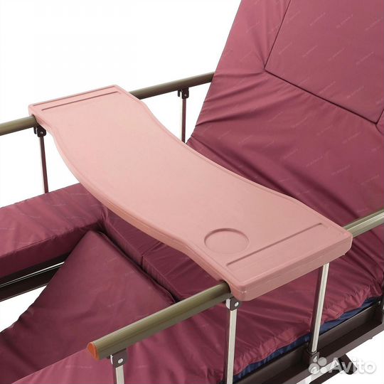 Медицинская кровать функциональная