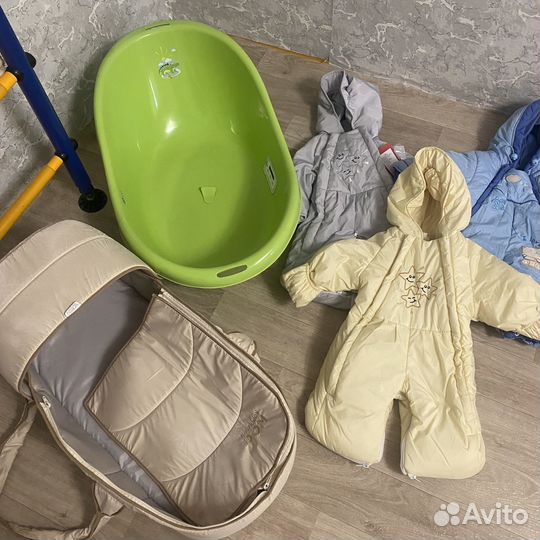 Переноска,ванночка,комбинезоны