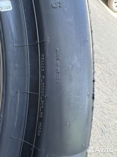 Pirelli P Zero PZ4 L.S. 275/40 R22 и 315/35 R22 111Y