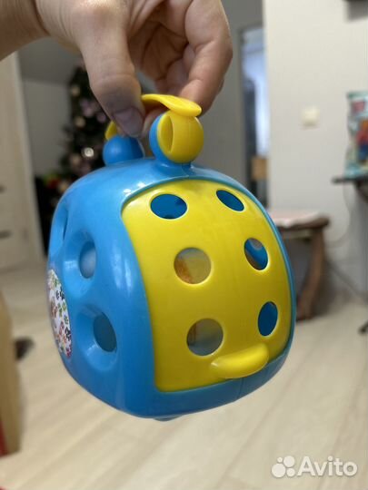 Питомец в домике