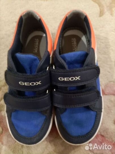 Почти новые летние кроссовки Geox (17,5см.)