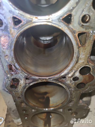 Блок двигателя Hyundai Sonata 4 EF 2л G4GC