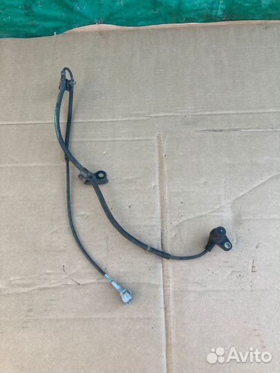 Датчик ABS передний правый Toyota Prius 2003-2009г