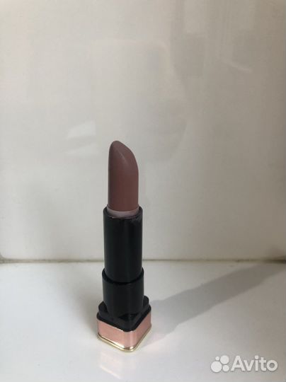 Стойкая помада