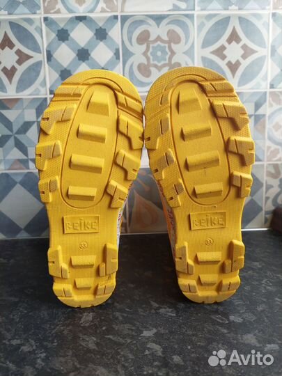 Резиновые сапоги