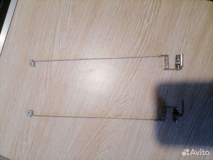 Петли для ноутбука Packard Bell Pew 91