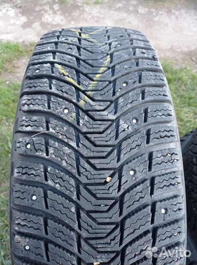 Michelin 4X4 A/T 225/65 R16