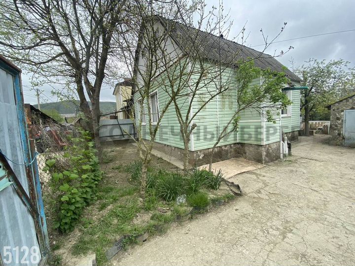 Дом 64,9 м² на участке 6,6 сот.