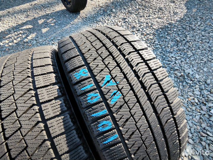 Bridgestone Blizzak VRX2 255/45 R18