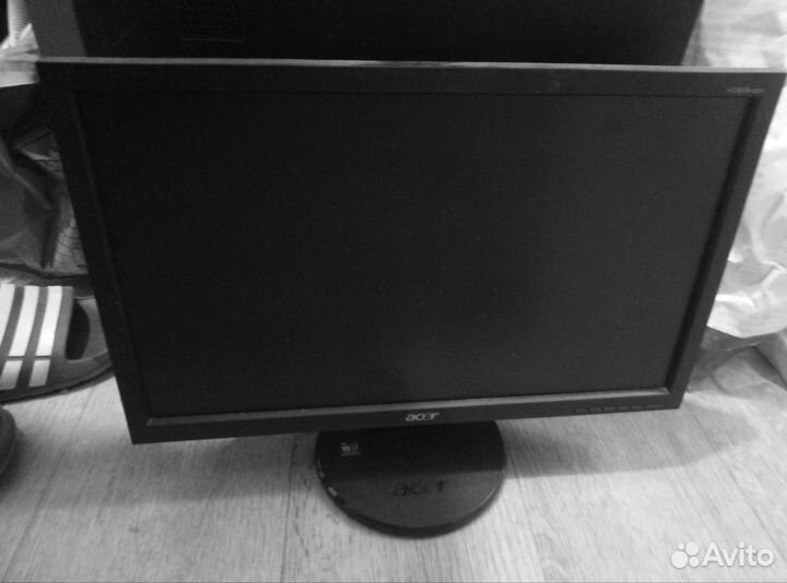 Монитор 19 широкоформатный