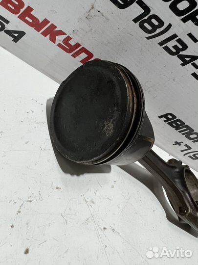 Поршень с шатуном 1.8 литра, AWT