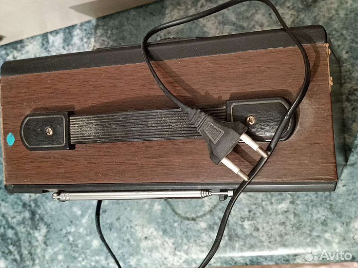 Приемник, музыкальная колонка