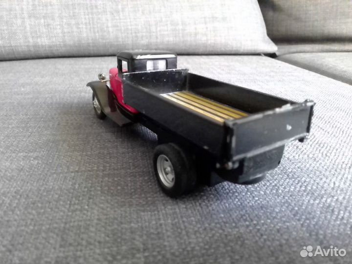 Ford AA (прототип Газ аа) Красный 1930 Tins