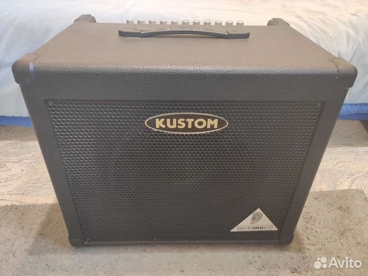 Басовый комбоусилитель Kustom kba65