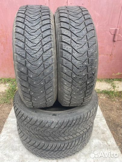 Yokohama Ice Guard IG65 215/65 R17