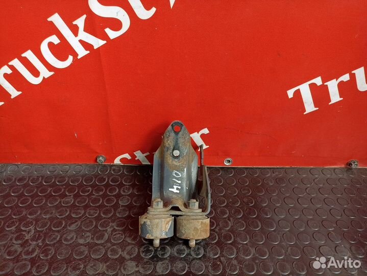 Кронштейн радиатора охлаждения Daf XF105