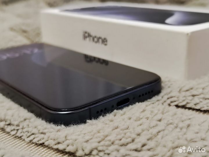 iPhone 15 Pro, 256 ГБ