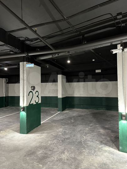 Машиноместо, 18 м²