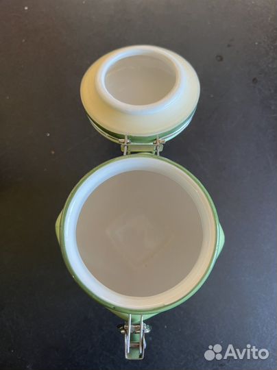 Емкость для сыпучих продуктов