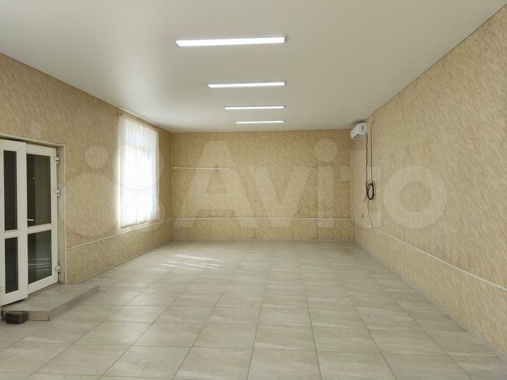 Торговая площадь, 62 м²