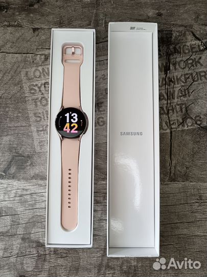 Смарт-часы Samsung Galaxy Watch 5, 40 мм Pink Gold