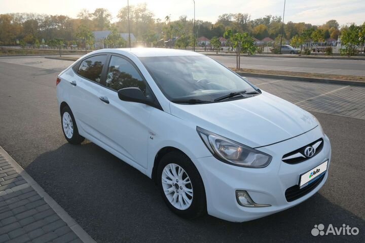 Hyundai Solaris 1.6 AT, 2011, 246 426 км