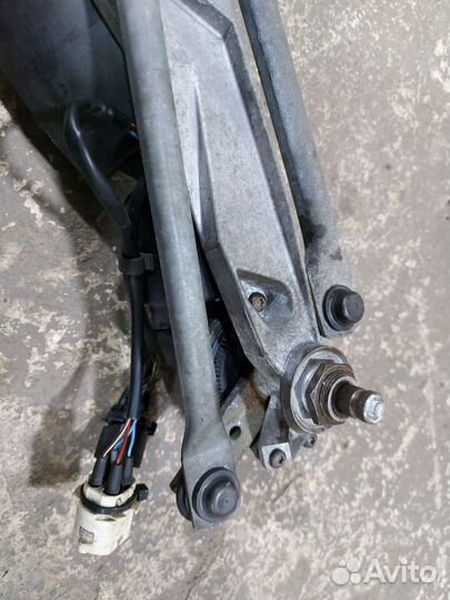 Трапеция стеклоочистителей BMW E34