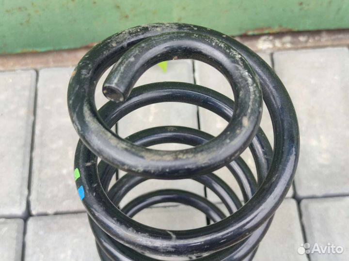 Задняя пружина BMW X5 X6 E70 E71 Adaptive Drive