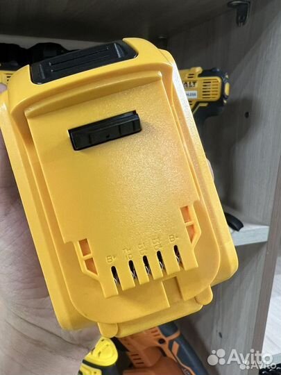 Аккумлуятор dewalt 9 mah