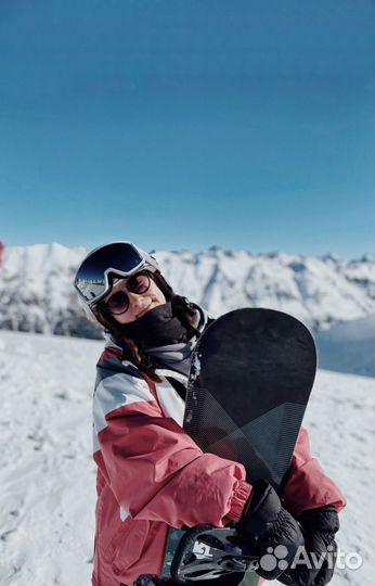 Сноубордический костюм женский