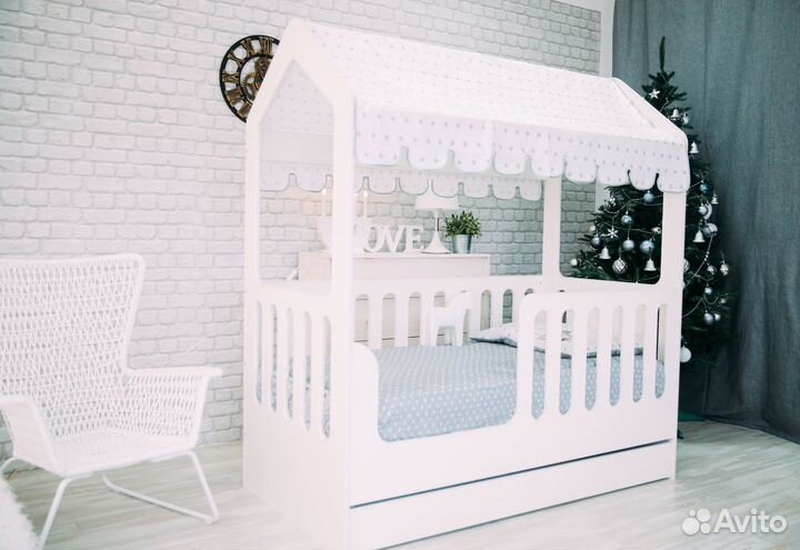 Детская кровать Домик