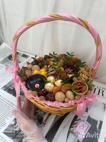 Букет из орехов/сухофруктов на последний звонок