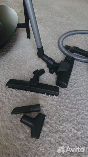 Пылесос Tefal Silence Force Cyclonic