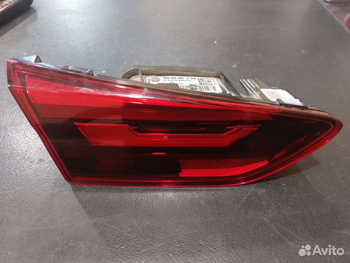 Фонарь крышки левый Polo