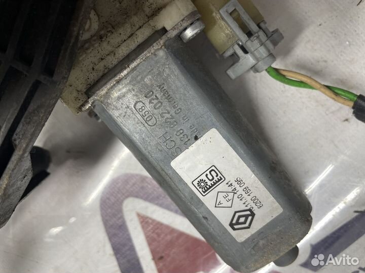 Стеклоподьемник передний правый Рено Симбол 2010