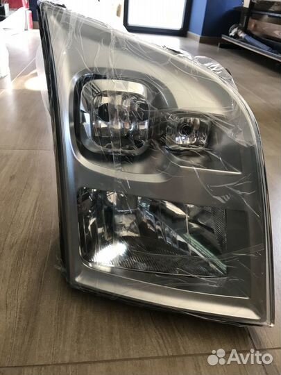 Фара правая и левая с регул. Форд Транзит 06
