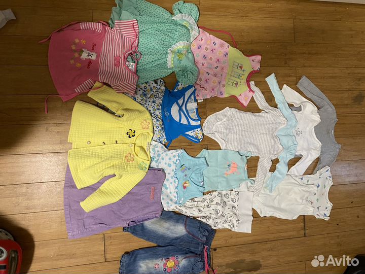 Пакет вещей на довочку от 6 месяцев