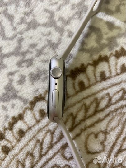 Apple watch 7 45mm Starlight