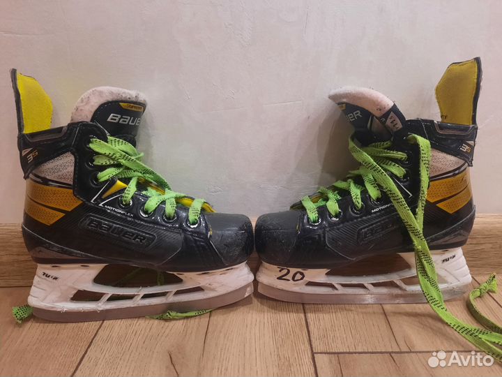 Хоккейные коньки bauer