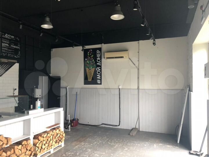 Кофейня шаурма фастфуд на 1-ой линии у метро 40 м²