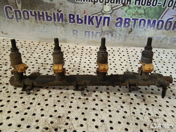 Рампа топливная Kia Rio