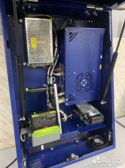 Электронный кассир как в Макдональдс приём карт