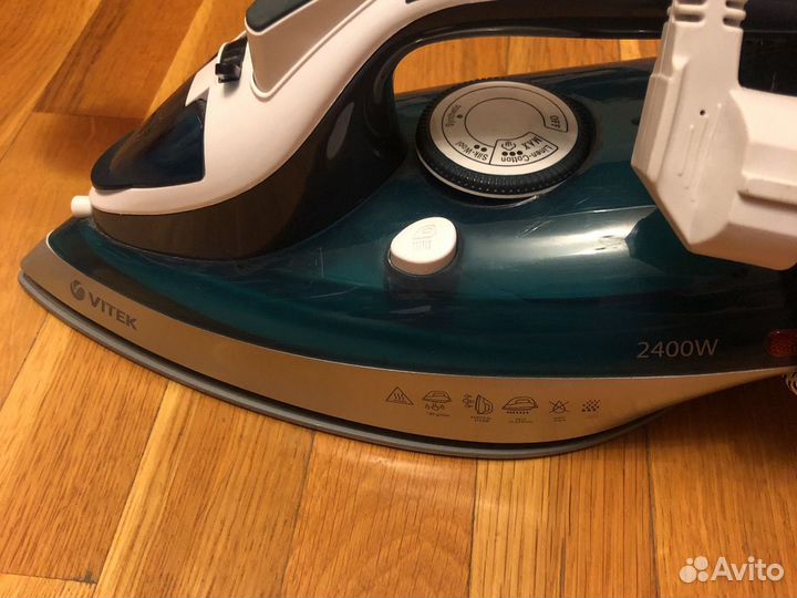 Утюг Vitek ceramic ultra care