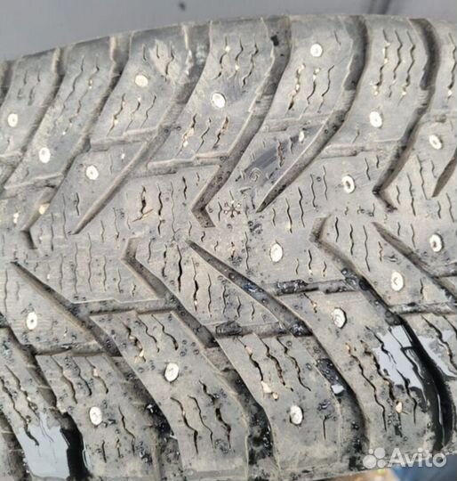 Nokian Tyres Hakkapeliitta 8 215/65 R17 102T