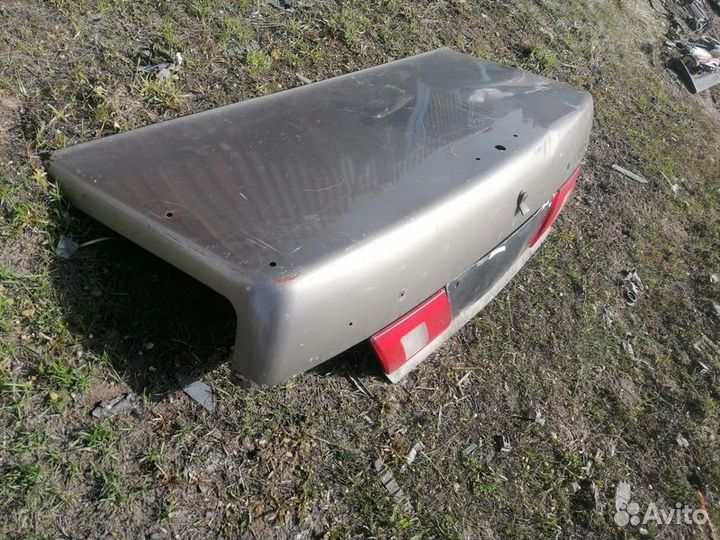 Крышка багажника LADA 2115