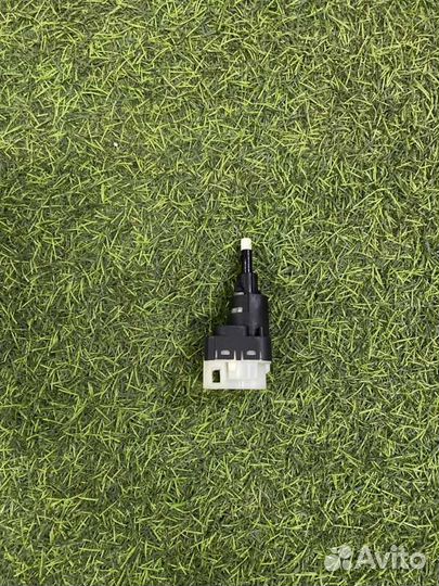 Датчик педали тормоза Audi A8 D3 4.2 2004